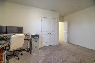7958 N Bristlecone Rd W, Eagle Mountain, UT 84005 - Photo 37