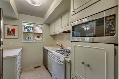 2220 E Murray Holladay Rd S #223, Holladay, UT 84117 - Photo 5