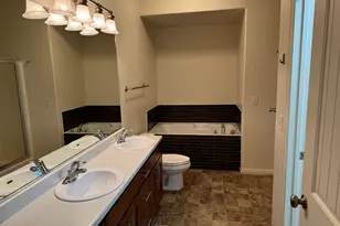 769 N Willow Green Way, Farmington, UT 84025 - Photo 9