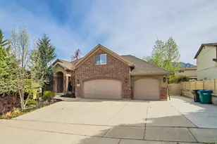 8621 S 1700 E, Sandy, UT 84093 - Photo 31
