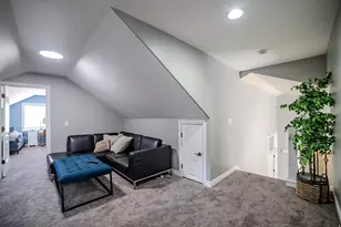 8621 S 1700 E, Sandy, UT 84093 - Photo 17