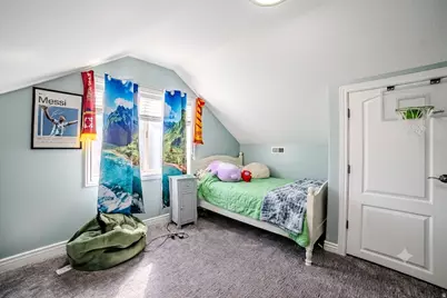 8621 S 1700 E, Sandy, UT 84093 - Photo 21