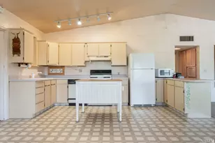 1664 N Rome Way, Apple Valley, UT 84737 - Photo 11