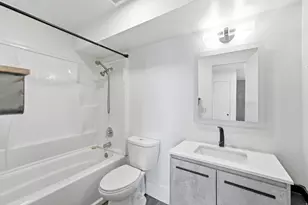 247 S 700 E, Salt Lake City, UT 84102 - Photo 11