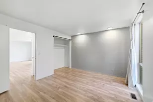 247 S 700 E, Salt Lake City, UT 84102 - Photo 15