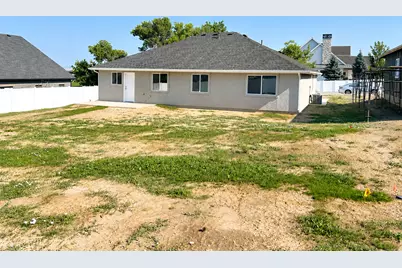 120 E 500 N, Hyde Park, UT 84318 - Photo 7