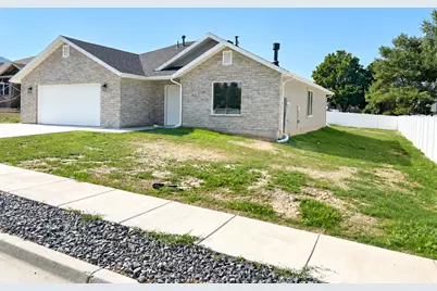 120 E 500 N, Hyde Park, UT 84318 - Photo 3