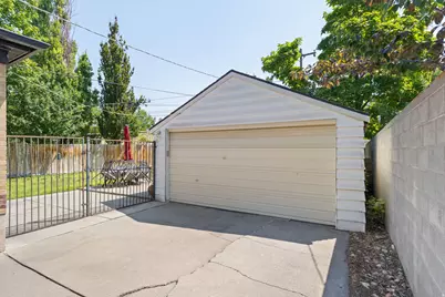 1997 S Imperial St E, Salt Lake City, UT 84105 - Photo 33
