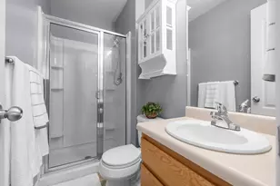 3451 E Peregrine Rd N, Eagle Mountain, UT 84005 - Photo 15