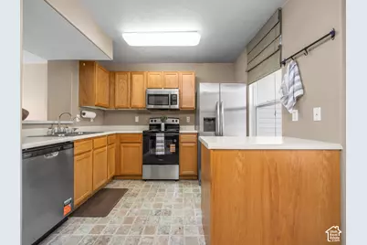 3451 E Peregrine Rd N, Eagle Mountain, UT 84005 - Photo 7