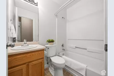 3451 E Peregrine Rd N, Eagle Mountain, UT 84005 - Photo 11
