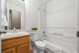 3451 E Peregrine Rd N, Eagle Mountain, UT 84005 - Photo 11