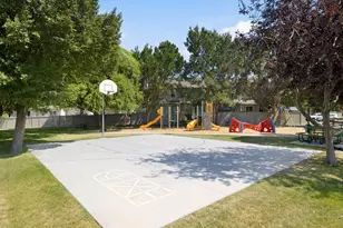 3451 E Peregrine Rd N, Eagle Mountain, UT 84005 - Photo 23