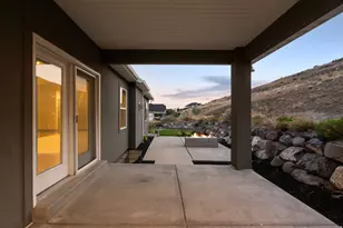 2891 E Sunset Dr, Eagle Mountain, UT 84005 - Photo 45