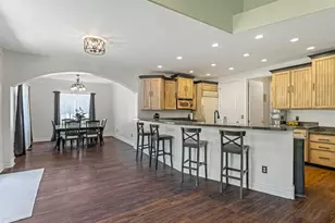 2093 E 9510 S, Sandy, UT 84092 - Photo 9