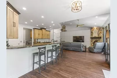 2093 E 9510 S, Sandy, UT 84092 - Photo 23