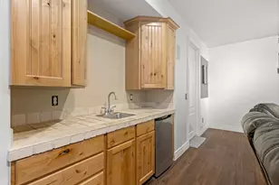 2093 E 9510 S, Sandy, UT 84092 - Photo 25