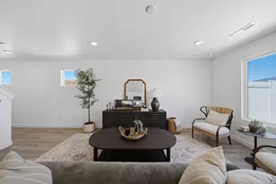 2163 S Woverine Way, Washington, UT 84780 - Photo 9