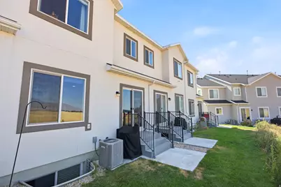 824 N Gleneagles Ct, Tooele, UT 84074 - Photo 41