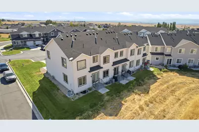 824 N Gleneagles Ct, Tooele, UT 84074 - Photo 47