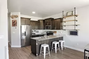 824 N Gleneagles Ct, Tooele, UT 84074 - Photo 17