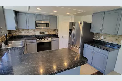 11153 S Silver Queen Cir, Sandy, UT 84094 - Photo 9