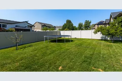 1685 W Prairie Hill Dr, Bluffdale, UT 84065 - Photo 45