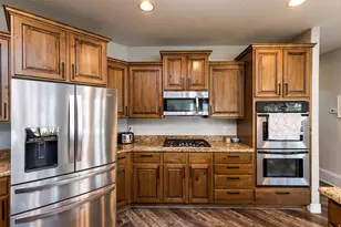 1685 W Prairie Hill Dr, Bluffdale, UT 84065 - Photo 11