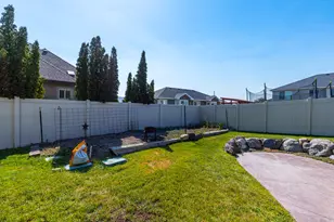 1685 W Prairie Hill Dr, Bluffdale, UT 84065 - Photo 47