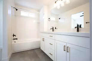 563 W 1775 N, Harrisville, UT 84404 - Photo 7