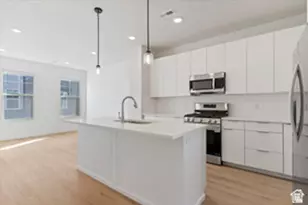 812 W Ivywell Ln, North Salt Lake, UT 84054 - Photo 3