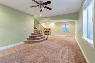 971 S Kays Dr, Kaysville, UT 84037 - Photo 23