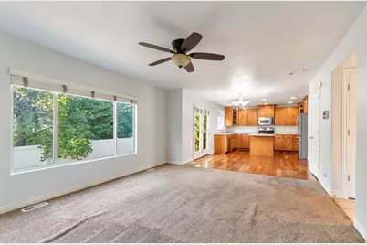 971 S Kays Dr, Kaysville, UT 84037 - Photo 13