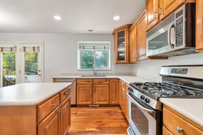 971 S Kays Dr, Kaysville, UT 84037 - Photo 11