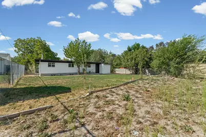 4473 W Manhatten Dr S, Salt Lake City, UT 84120 - Photo 31