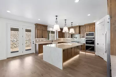 692 E Mountain Rd. N, North Ogden, UT 84414 - Photo 5