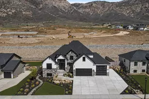 692 E Mountain Rd N, North Ogden, UT 84414 - Photo 33