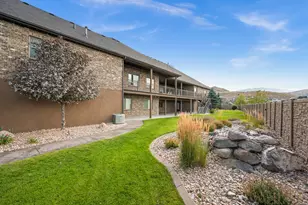6828 W Vista Springs Dr, Herriman, UT 84096 - Photo 47