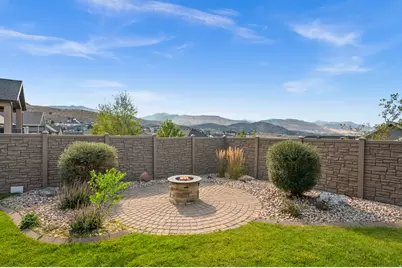 6828 W Vista Springs Dr, Herriman, UT 84096 - Photo 43