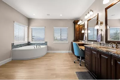 6828 W Vista Springs Dr, Herriman, UT 84096 - Photo 11