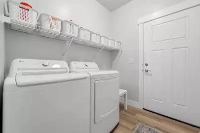 631 N Sun Peak Dr, Vineyard, UT 84059 - Photo 17