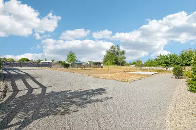 7901 N Cobblerock Rd E, Lake Point, UT 84074 - Photo 53