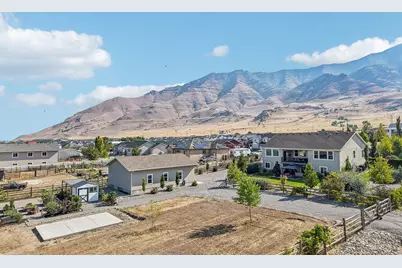 7901 N Cobblerock Rd E, Lake Point, UT 84074 - Photo 65