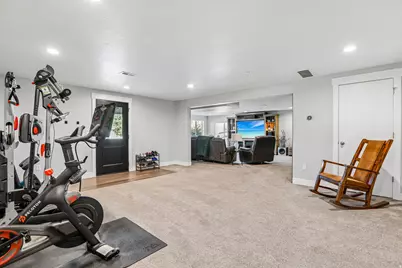 7901 N Cobblerock Rd E, Lake Point, UT 84074 - Photo 23