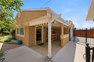 6259 S Boxwood Rd E, Holladay, UT 84121 - Photo 3