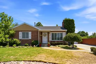 6259 S Boxwood Rd E, Holladay, UT 84121 - Photo 1