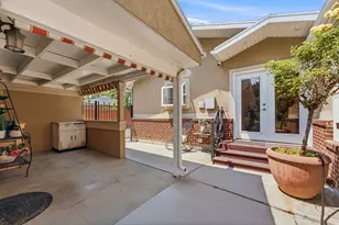 6259 S Boxwood Rd E, Holladay, UT 84121 - Photo 7