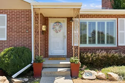 6259 S Boxwood Rd E, Holladay, UT 84121 - Photo 3