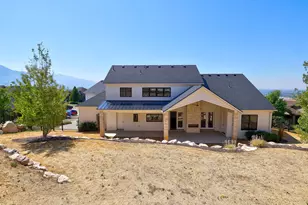 1154 Fawn Dr, Pleasant View, UT 84414 - Photo 5
