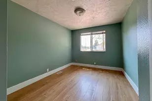 2216 W Heatherglen Dr, Taylorsville, UT 84129 - Photo 9